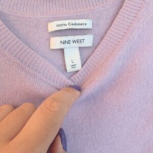 Nine West Pastel Lilac V-Neck Cashmere Sweater